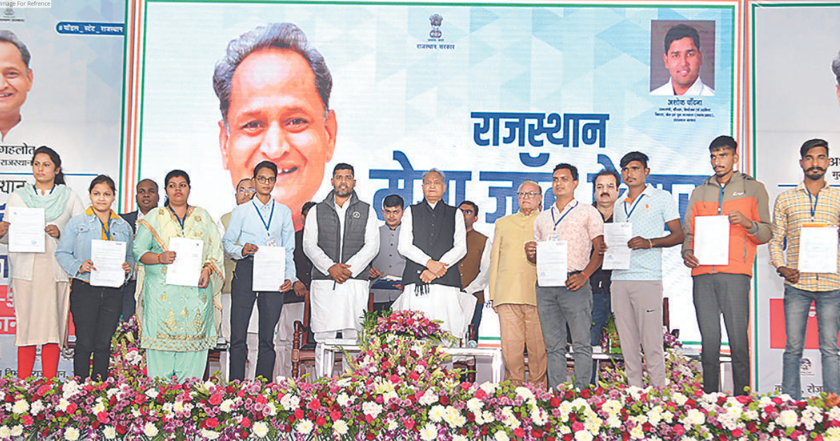 IMPLEMENT RAJASTHAN WELFARE SCHEMES NATIONWIDE: CM TO PM